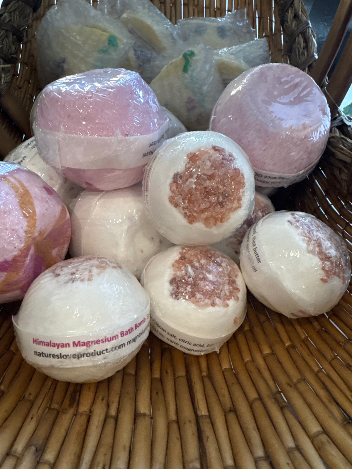 Nature’s Love Himalayan Magnesium Bath Bombs