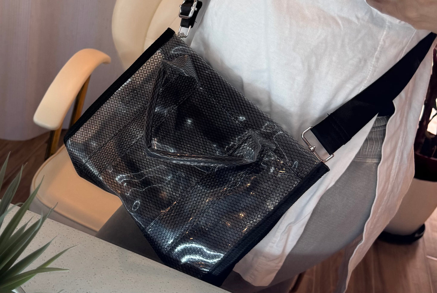 Clear Mesh Cosmetic/Set Bag